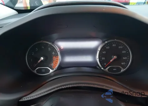 2016 Jeep Renegade Limited z USA, uszkodzony, nr VIN ZACCJADT3GPD12063